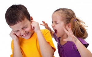 Vắng bố, con trẻ dễ bạo lực