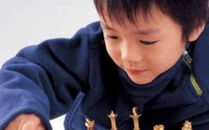 Tập cho trẻ làm quen với thể thao