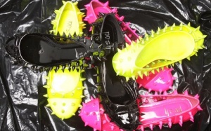 Giày nhựa trẻ em xuất xứ Trung Quốc chứa chất gây ung thư