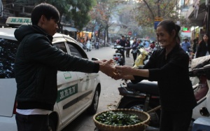 Sóng sánh tình người 'miễn phí'