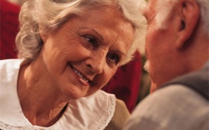 Ngày nay người lớn tuổi 'yêu' nhiều hơn