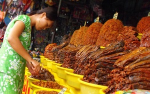 Không thể nương tay với thực phẩm 'bẩn'