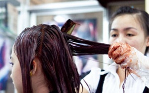 Thuốc nhuộm tóc có thể gây ngộ độc nặng