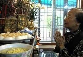 “Cúng cả năm không bằng Rằm tháng Giêng”?