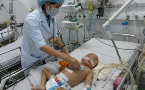 Cứu sống bệnh nhi bị bệnh hiếm gặp