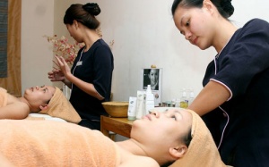 Kỹ thuật viên massage: Nghề nhập nhèm giữa 'tiếng' và 'miếng'