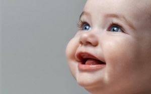 Loại bỏ những tác nhân khiến trẻ sớm bị cận thị