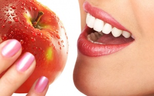 Thủ thuật làm trắng răng tự nhiên