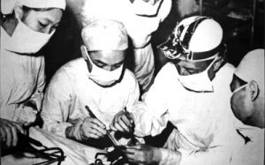 Ngôi làng có hàng chục giáo sư, tiến sĩ y khoa