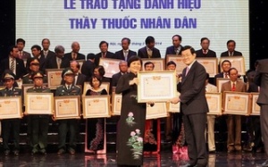 Chủ tịch nước trao tặng danh hiệu Thầy thuốc Nhân dân cho 67 cá nhân