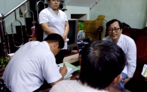 Lập biên bản phạt nhà thuốc chẩn bệnh, chích thuốc chui