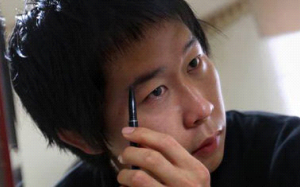 Nam giới thích làm dáng hơn phụ nữ