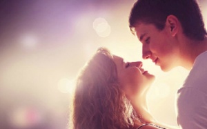 10 lỗi phái đẹp thường mắc khi yêu