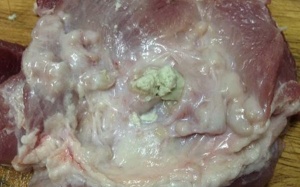 Thực phẩm bẩn 'len lỏi' vào siêu thị