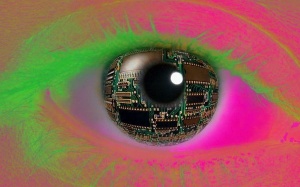 Kính áp tròng giúp nhìn được trong bóng tối