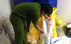 Xử phạt một cơ sở sử dụng chất cấm làm trắng tàu hũ ky