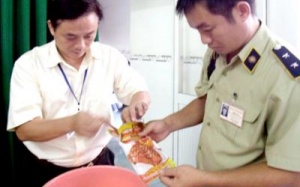 Cơ sở sản xuất 'sườn bò thơm cay'  là của người Trung Quốc?