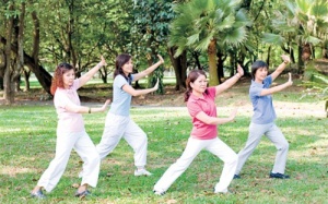 Càng già, càng thấp đi?!