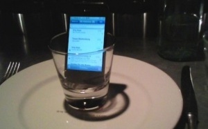 Cai rượu bằng smartphone