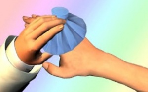 Xử lý khi trẻ bị dập ngón chân, tay