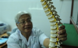 Ngành phẫu thuật cột sống VN: Giấc mơ phát triển 'chính danh'