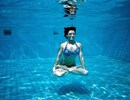 Tuyệt đẹp các tư thế yoga dưới nước