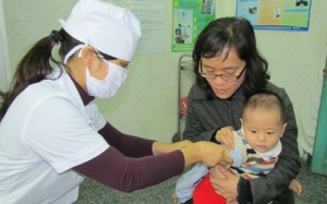 Vaccine sởi phải được tiêm khi trẻ từ 9 tháng tuổi
