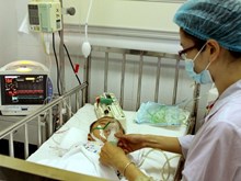 Bổ sung 30 máy thở cho 4 bệnh viện để phục vụ bệnh nhi