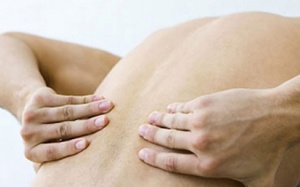 Viêm cột sống dính khớp - Cẩn trọng với nam giới trẻ tuổi