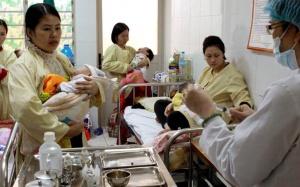 Vừa lo sởi vừa nơm nớp đề phòng biến chứng