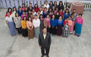 Gia đình 1 chồng... 39 vợ