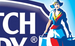 12 học sinh nhập viện vì uống sữa tiếp thị Cô gái Hà Lan