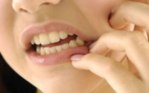 Đau khớp thái dương hàm: Có nguy hiểm?