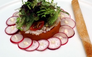 Salad bí đỏ thêm mát ngày hè