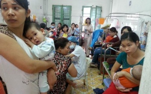 Bệnh viện Xanh Pôn trang bị thêm 100 giường điều trị cho bệnh nhân sởi