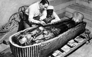 Pharaon Tutankhamun - vén màn sương huyền thoại...