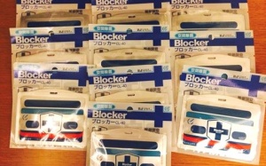 Vòng tay, thẻ đeo chống sởi: Chống đâu chưa thấy, họa ngay bên mình