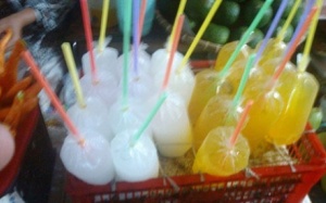 Đồ uống từ siro hóa chất khiến trẻ hiếu động thái quá?