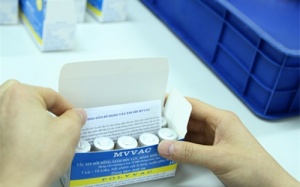 Đồng Tháp: Miễn phí tiêm vaccine sởi cho cán bộ y tế tham gia chống dịch