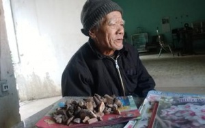 'Bà tiên' Tranh chữa bệnh khiến mẹ chết, con điên, bố phù