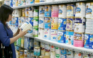 Áp giá trần sữa: Vẫn mắc đủ thứ 'rào'