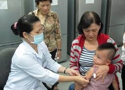 Tiêm vaccine sởi bổ sung ở Hà Nội: Thấp… bất ngờ