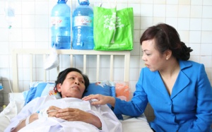 Ngành Y tế hướng về biển Đông