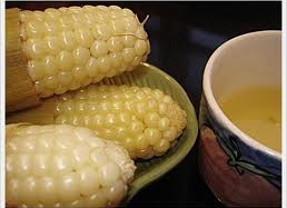 Nắng nóng: Nên tăng cường ăn... ngô