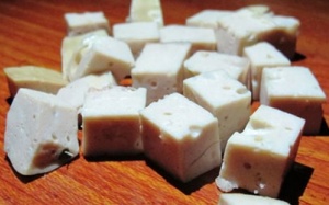 Giò chả phát sáng trong đêm: Đi tìm lời giải