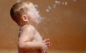 Cách khắc phục nước vào tai