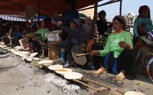 Hà Giang: 3 bố con tử vong do ăn bánh ngô mốc