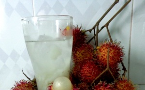 Nước chôm chôm giúp thanh nhiệt và giảm cân