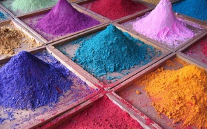 Bé 20 tháng tuổi ngộ độc chất nhuộm màu