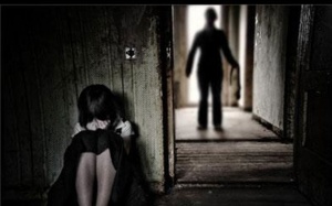 Giúp con tự bảo vệ trước yêu râu xanh